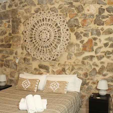Ananda - Castillo De Affittacamere 4*